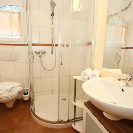 Prázdninový dům Doppelhaushaelften Im Duenenweg *