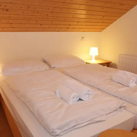 Prázdninový dům Doppelhaushaelften Im Duenenweg Baabe